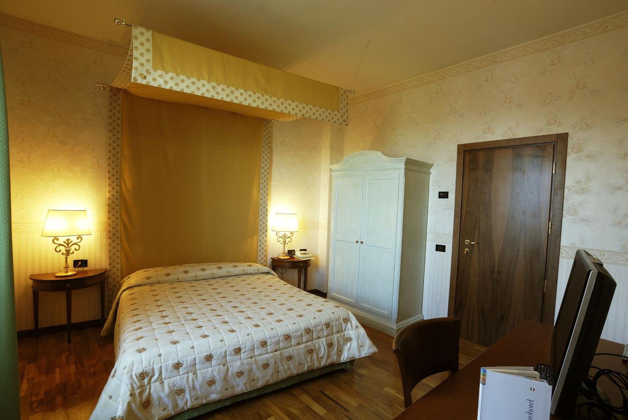 Zunica Ospitalita Dal 1880 Hotel Civitella Del Tronto Bagian luar foto